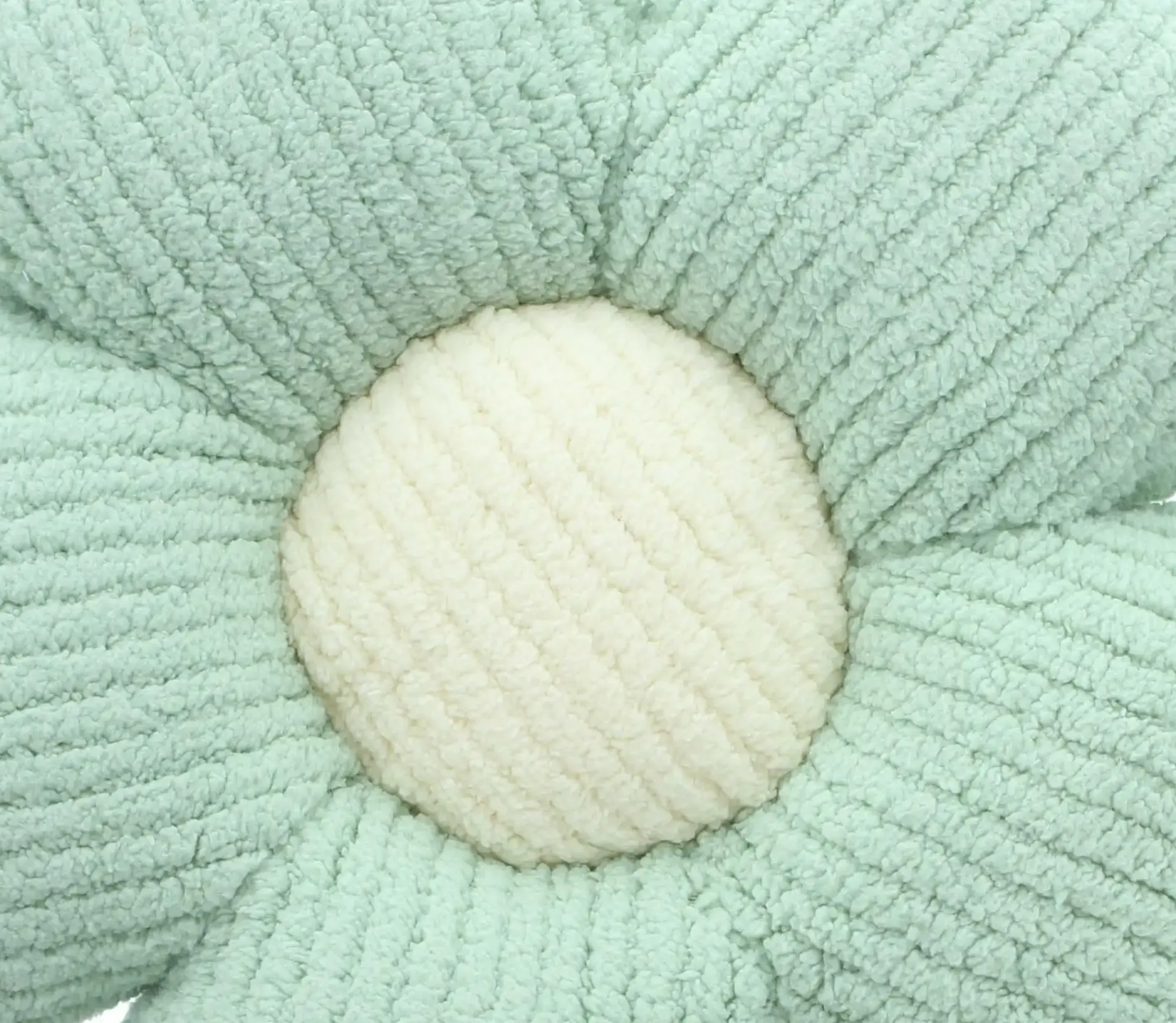 Kinderzimmer|Kissen & Innenkissen|Frank Handels GmbH & Co. KG Blütenkissen "Cordsamt"