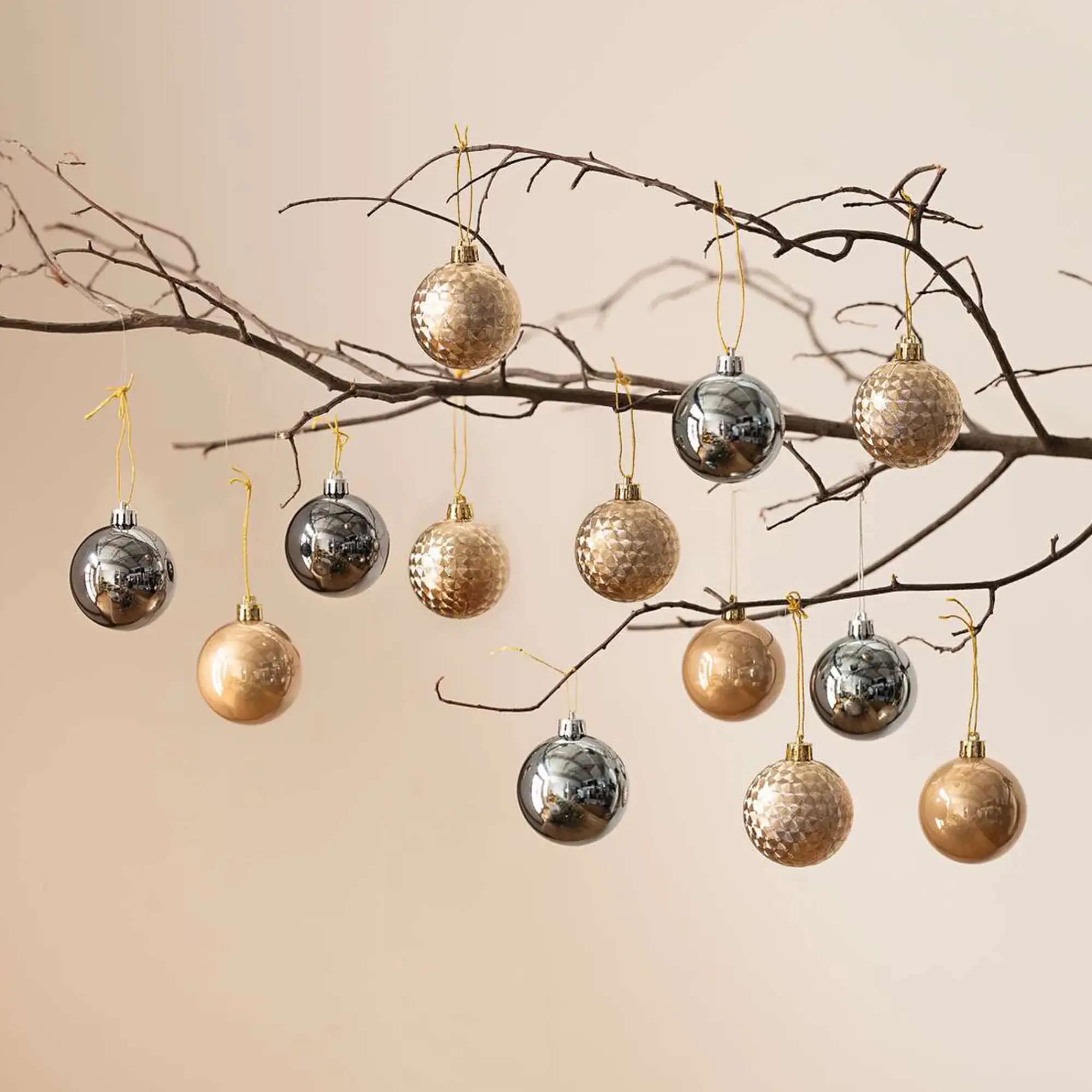 Weihnachtliche Dekokugeln|Baumschmuck|Frank Handels GmbH & Co. KG Christbaumkugel "Modern", 30er Set