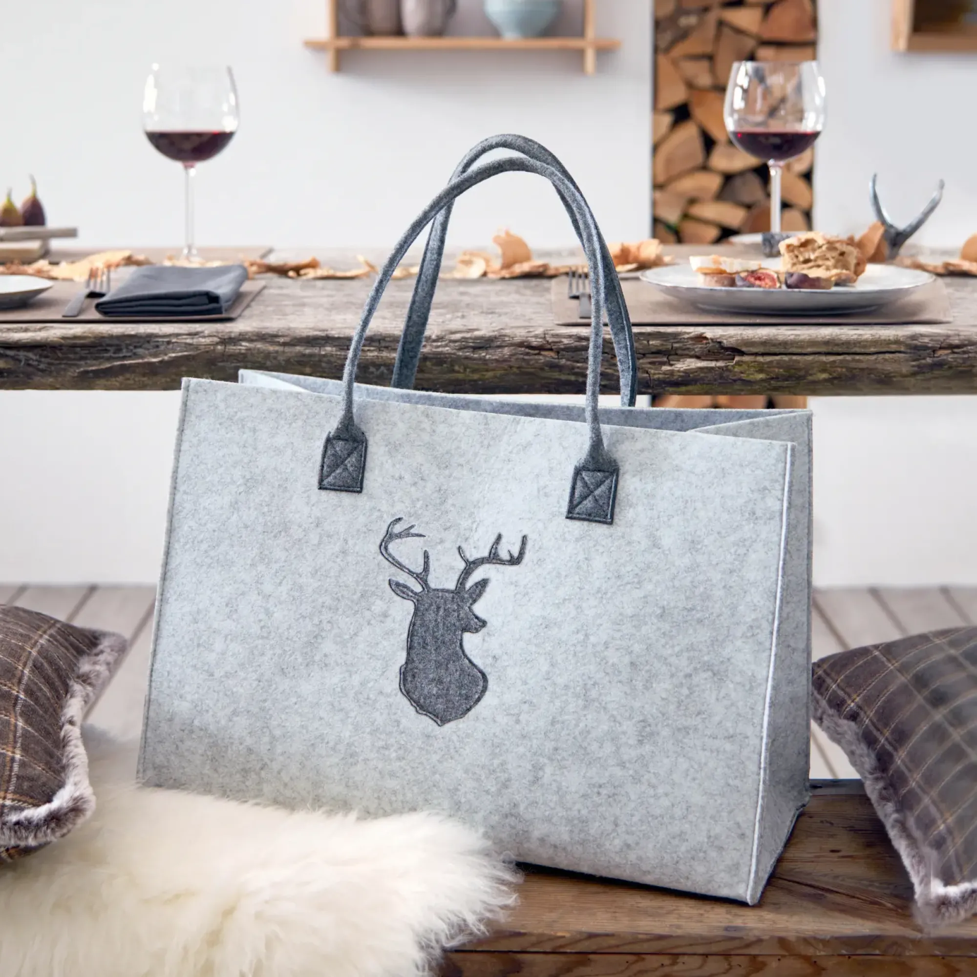 Geschenktaschen & -Säckchen|Geschenktaschen & -Säckchen|Frank Handels GmbH & Co. KG Filztasche "Hirsch"