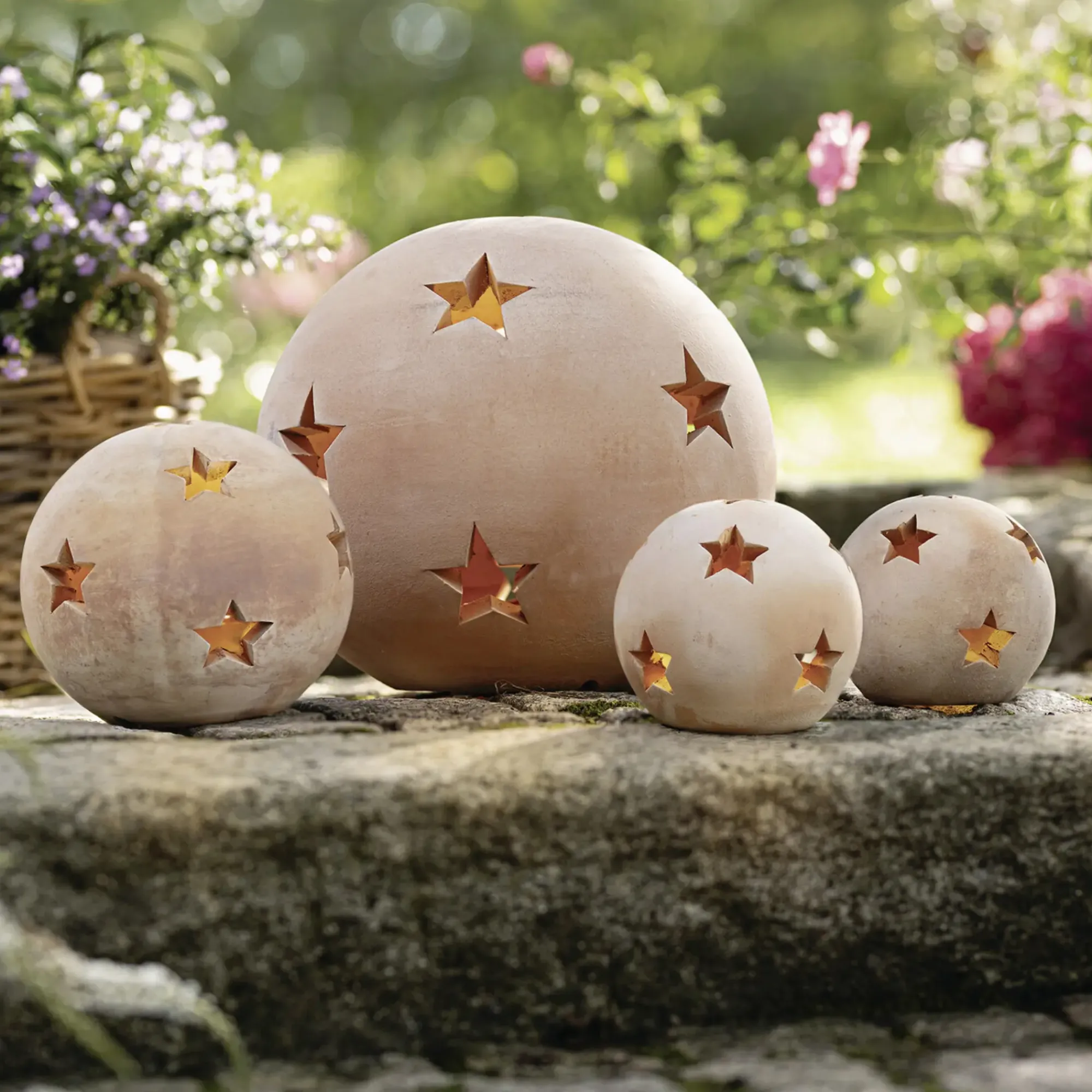 Weihnachtliche Dekokugeln|Weihnachtliche Gartendeko|Frank Handels GmbH & Co. KG Kugel "Sterne", mittel