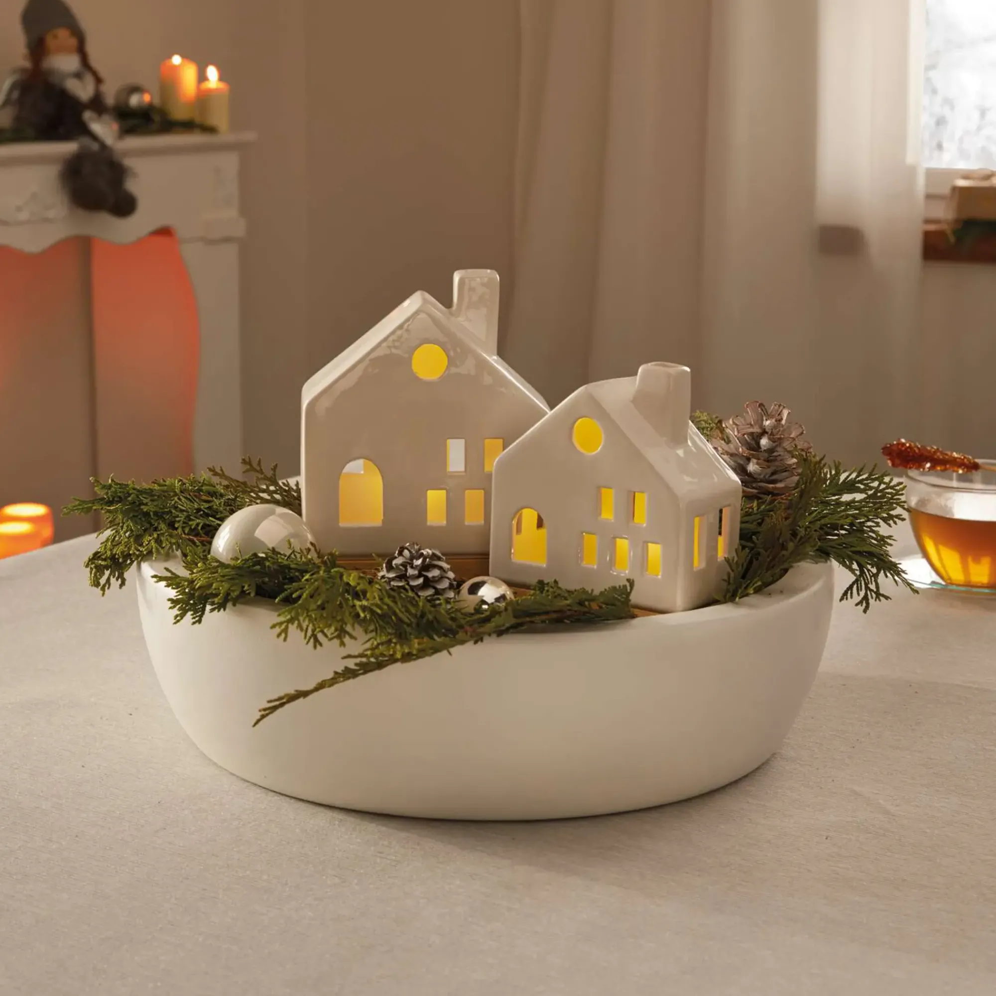 Led-Dekoobjekte|Weihnachtliche Led-Deko|Frank Handels GmbH & Co. KG LED-Haus "White", 2er Set