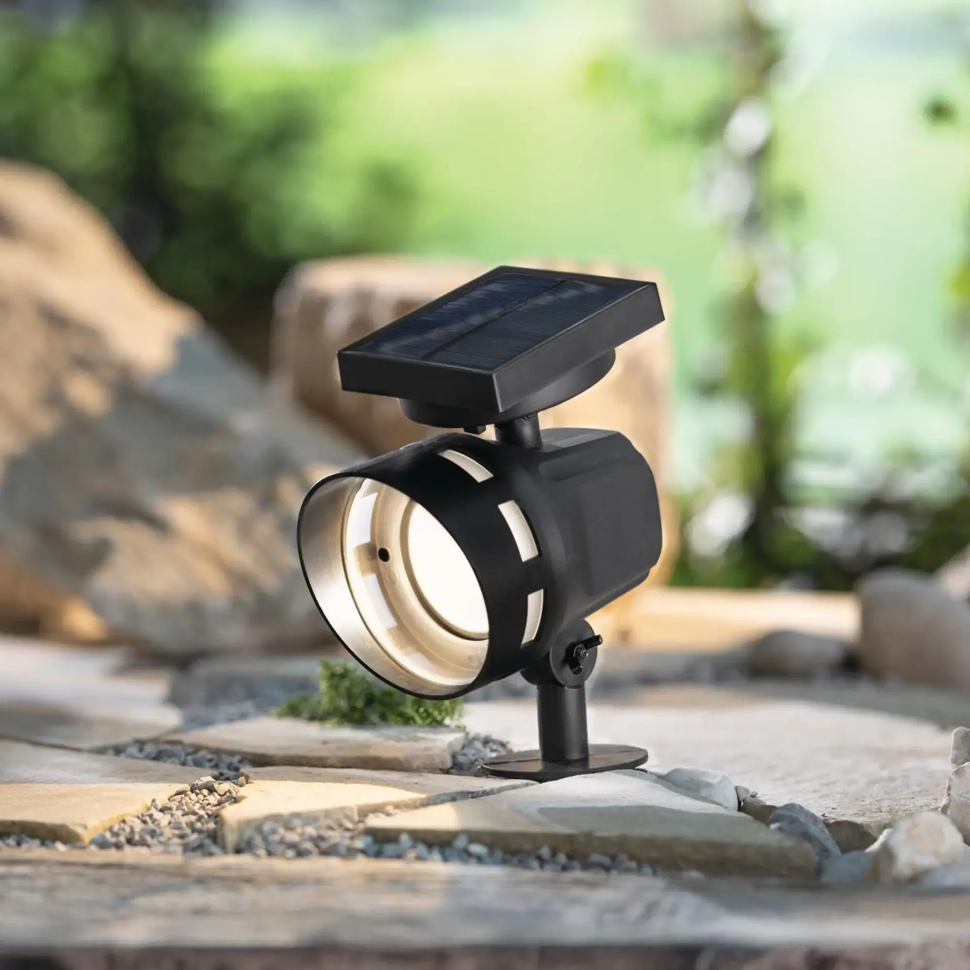 Solar-Beleuchtung|Frank Handels GmbH & Co. KG LED-Solarstecker "Spot"