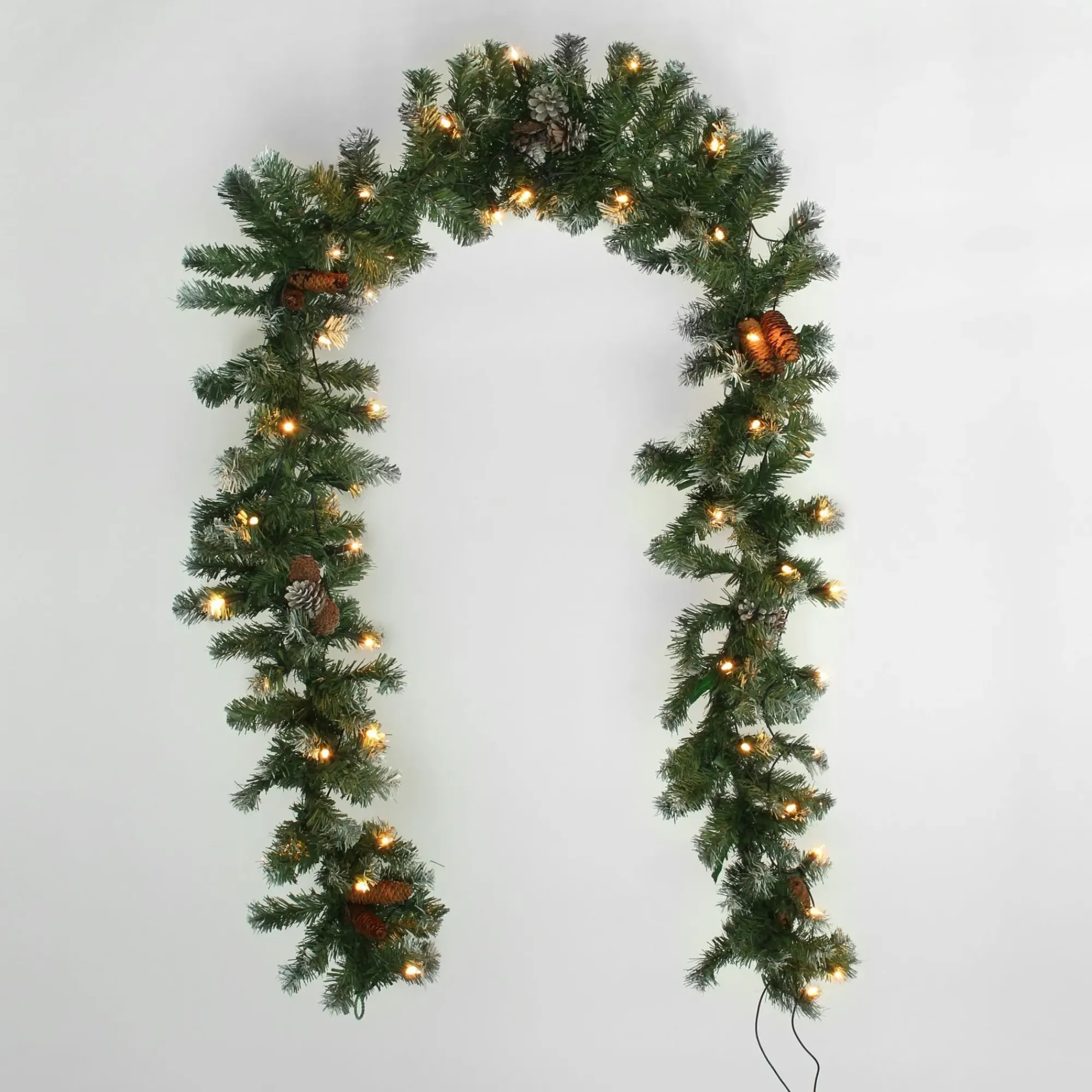 Weihnachtliche Led-Deko|Frank Handels GmbH & Co. KG LED-Tannengirlande "Winterwald"