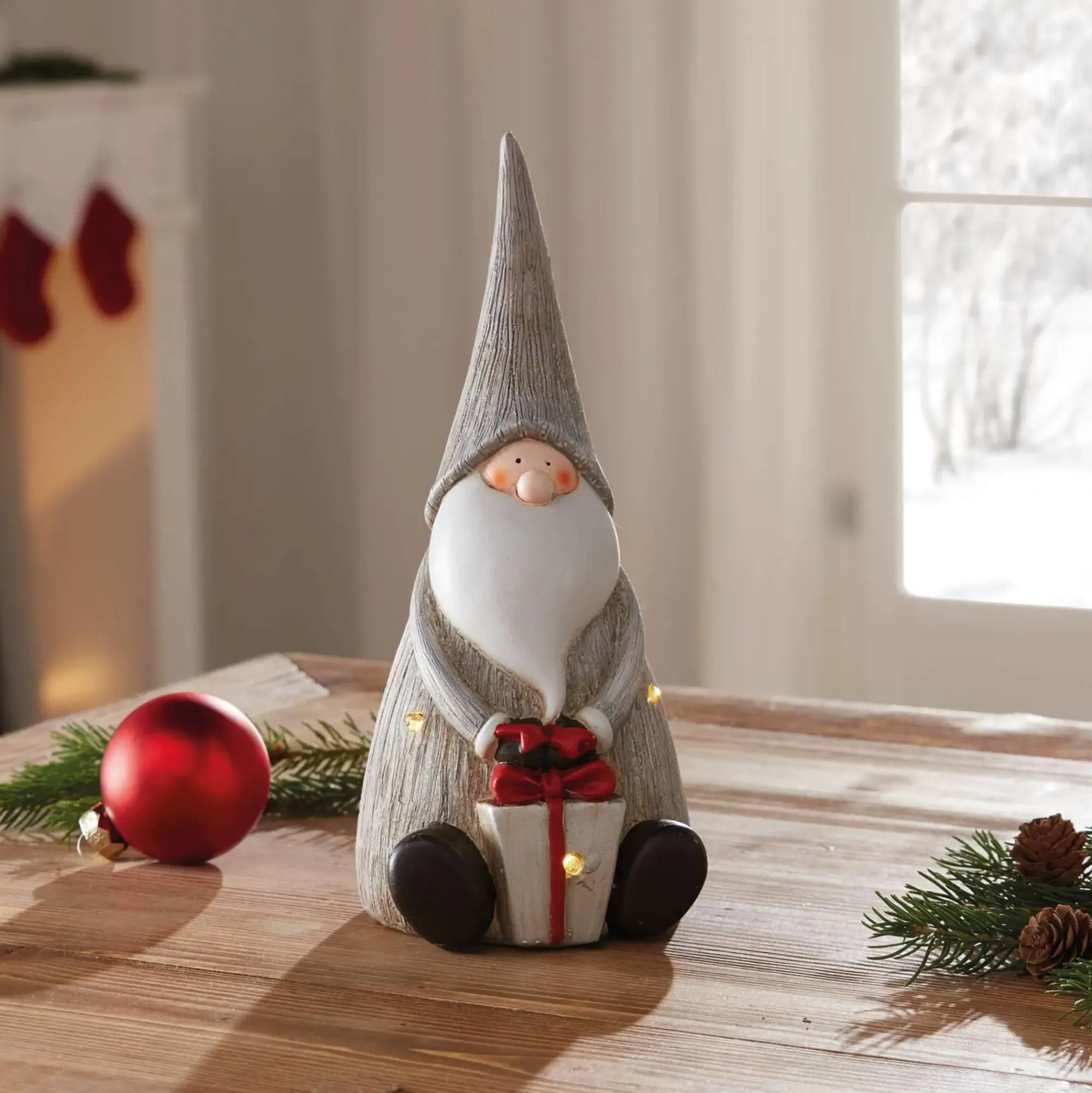 Weihnachtliche Dekofiguren|Weihnachtliche Led-Deko|Frank Handels GmbH & Co. KG LED-Wichtel "Geschenk"