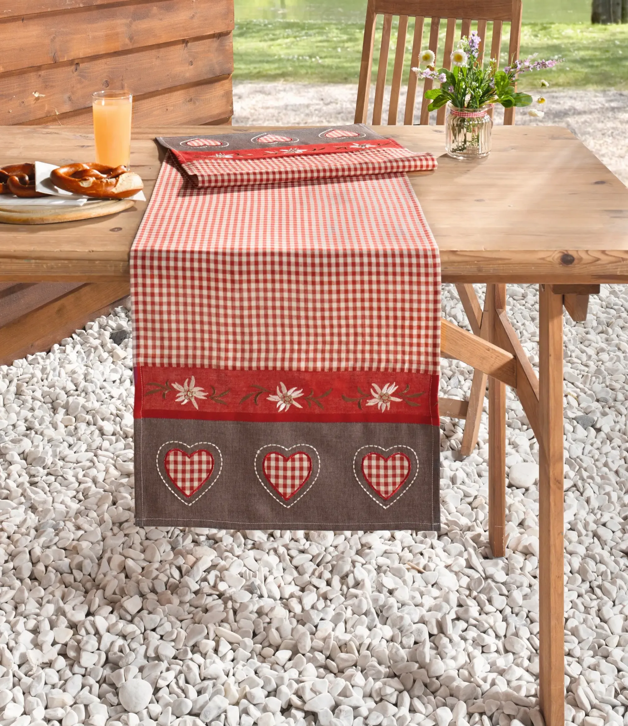 Herbstliche Tischwäsche|Chalet & Hütte|Frank Handels GmbH & Co. KG Tischläufer "Alpenglück"