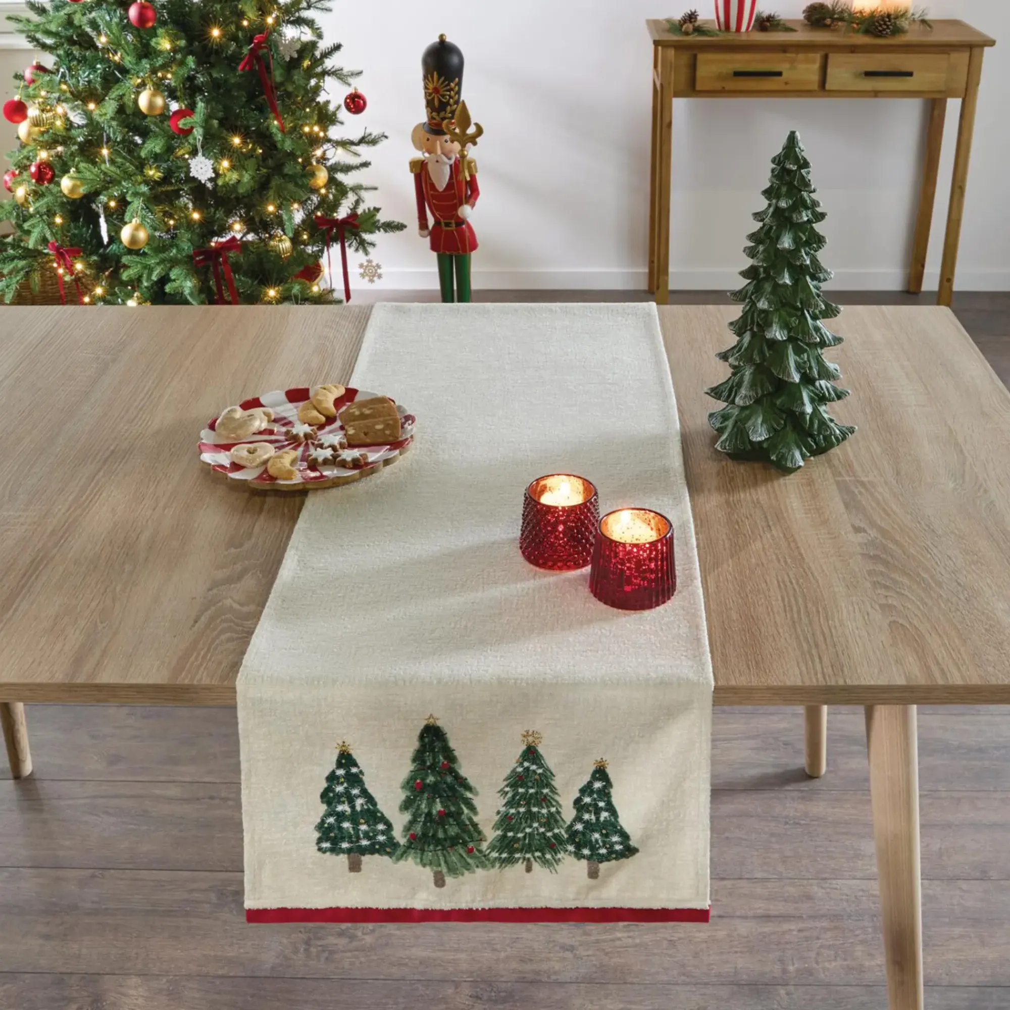 Weihnachtliche Tischwäsche|Frank Handels GmbH & Co. KG Tischläufer "Weihnachtswäldchen"